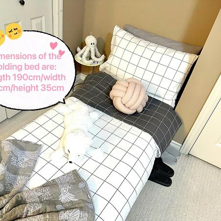 Scorpio House Langley- Room 3 外观 照片